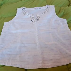 Nwot Vineyard Vines beaded tank